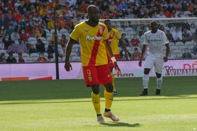 [Vidéo] Avant RC Lens-Nantes, Nice a également rendu hommage à Chloé, fille d’Ignatius Ganago