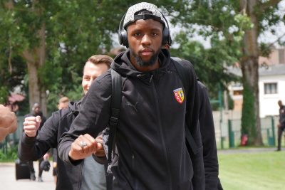 Défenseur du RC Lens, Yann Kembo testé à Gijon
