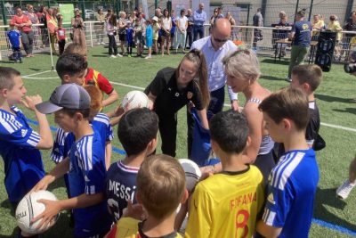 Ballons, chasubles… Le RC Lens a offert une seconde vie à son matériel avec un don à l’Olympique liévinois