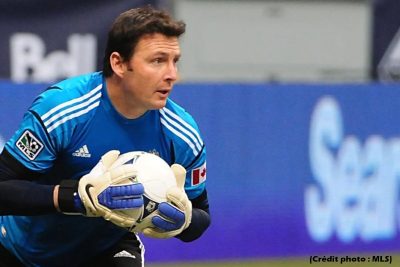 [Vidéo insolite] Quand un ex gardien du RC Lens participait aux étranges « Goalie Wars »