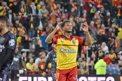 Loïs Openda fan des supporters du RC Lens