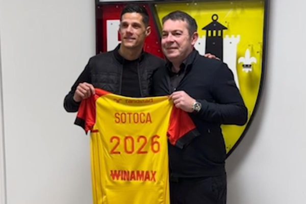 [Vidéo] Florian Sotoca prolonge au RC Lens jusqu’en 2026 !