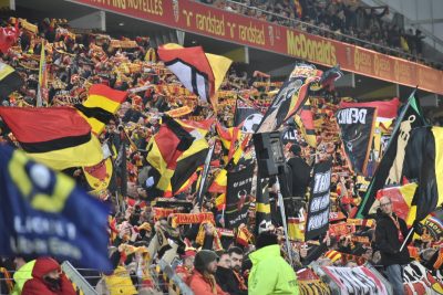 Une nouvelle grosse affluence et une banderole insultante contre Florent Ghisolfi
