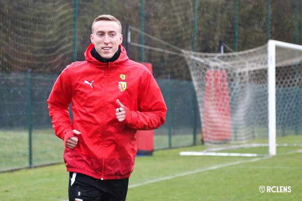 Adam Buksa à l'entraînement avec le RC Lens