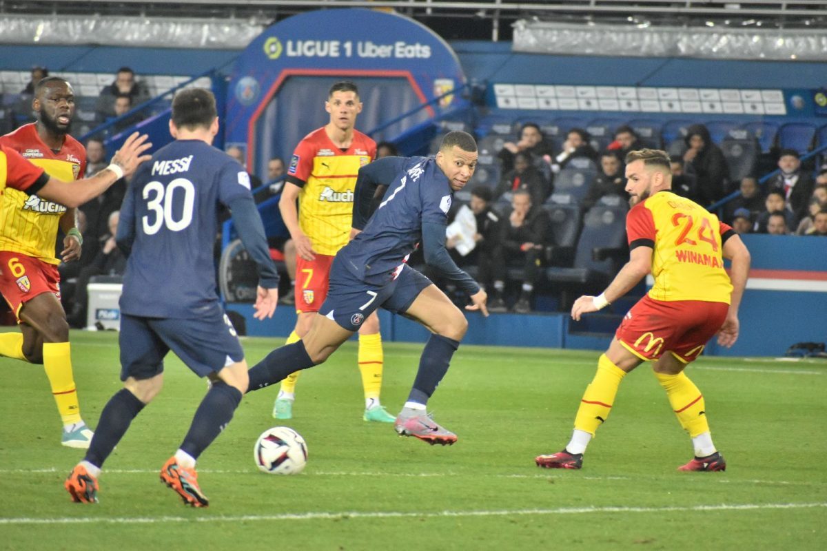 messi mbappé gradit rc lens paris