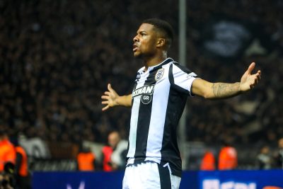 Michael Carrick (Middlesbrough) confirme l’arrivée d’offres pour Chuba Akpom