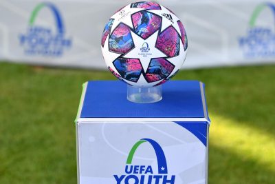 Quels adversaires potentiels pour le RC Lens en Youth League le mois prochain ?