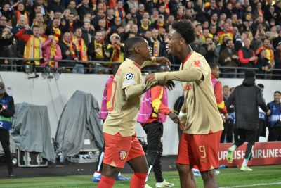 Elye Wahi et David Pereira Da Costa à Aushopping Noyelles-Godault pour défier les supporters sur FC24
