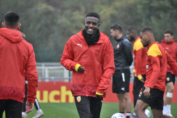 Salis Abdul Samed RC Lens entraînement avant PSV