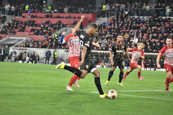 diouf frappe europa league fribourg lens retour 220224