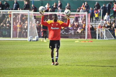 Sunderland fait un petit pas de plus vers la Premier League… sans miser sur Salis Abdul Samed