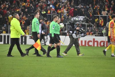 Le football féminin double le masculin pour la sonorisation des arbitres