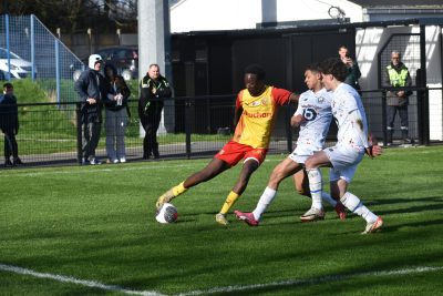 La réserve lensoise s’incline dans un match amical riche en buts face au leader de National 2