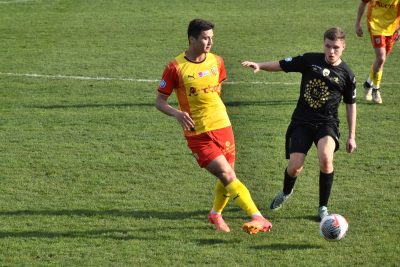 Abdukodir Khusanov s’impose encore avec l’Ouzbékistan et rejoint le dernier carré de l’Asian Cup U23