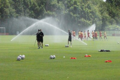 Sondé par le RC Lens, le directeur sportif, Grégory Lorenzi, a préféré la stabilité