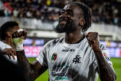 Hamzat Ojediran, un renfort validé du bout du doigt par les supporters, qu’en est-il de M’Bala Nzola ?