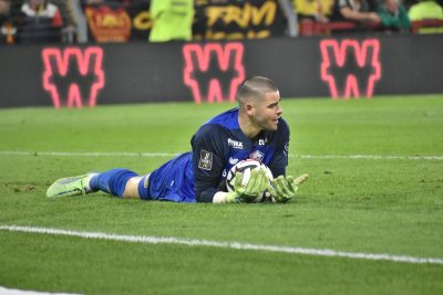 Après le derby, la célébration du lillois Lucas Chevalier ne passe pas