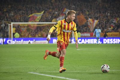 Medina suspendu, Chavez blessé, Aguilar pas encore à 100% : quelles solutions en défense contre Strasbourg ?