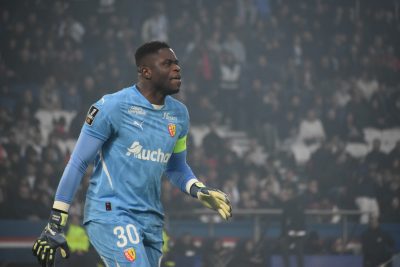 Brice Samba forfait pour RC Lens-PSG, Jonathan Gradit de retour