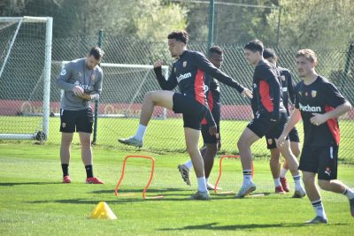 Brest – RC Lens : Retours d’Aguilar et El Aynaoui, Nzola hors groupe