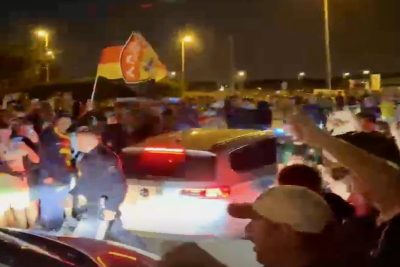 [Vidéo] Future recrue du RC Lens, Florian Thauvin accueilli par des centaines de supporters à l’aéroport
