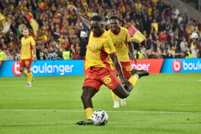 Le RC Lens, équipe qui tire le plus après trois journées