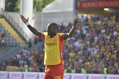 « Lens a besoin de défenseurs comme ça », Malang Sarr s’impose en patron contre Leipzig