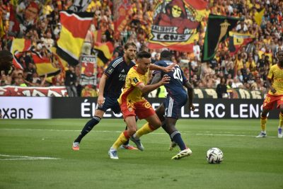 Le RC Lens sixième équipe la plus sifflée, Adrien Thomasson joueur le plus fautif