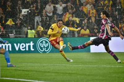 La “spéciale Thauvin” battue par la frappe d’Angel Gomes pour le plus beau but de septembre
