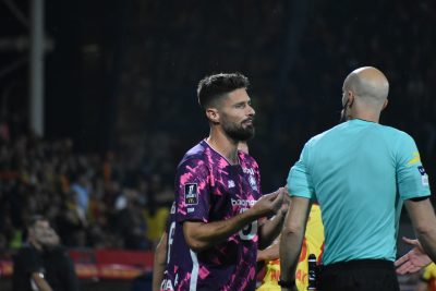 «On est passés à côté de ce derby», applaudi par Bollaert-Delelis Olivier Giroud nourrit tout de même des regrets