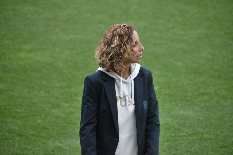 « Surprise », Sarah M’Barek se dit « pas informée officiellement » de son départ du Racing