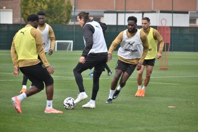 «Ils parlent le même football», quand Pierre Sage met en avant son duo Edouard-Thauvin