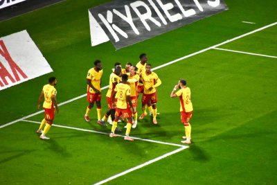 Le vent du changement porte déjà le RC Lens vers le haut du classement