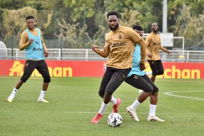 «Précieux», «sacré attaquant», les louanges de Pierre Sage et Florian Thauvin pour Odsonne Edouard