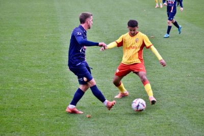 [Amical club] Les buts du RC Lens B face à Mons avec le raid de Seddik depuis le milieu du terrain