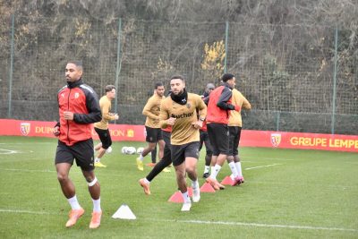 Fin des vacances pour les joueurs du RC Lens, déjà à l’heure de la reprise !