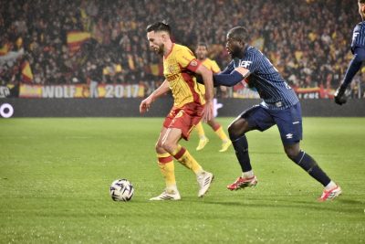 En fin de contrat mais avec une proposition de prolongation sur la table, Adrien Thomasson n’a toujours pas tranché