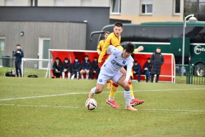 [Challenge Espoirs] Un Racing appliqué domine la Hope Team, Čelik titulaire