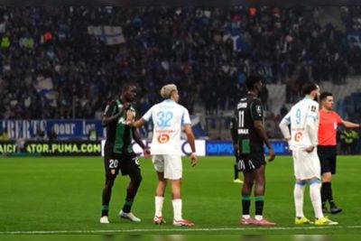 [Vidéo] Quand Facundo Medina retrouve les Lensois et se chamaille avec Malang Sarr pendant le match