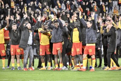[Vidéo] La joie des Lensois dans le vestiaire, qualifiés pour les demi-finales de la Coupe de France !