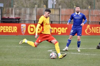 Formé au RC Lens, Ismaël Aouad s’engage au FC Versailles