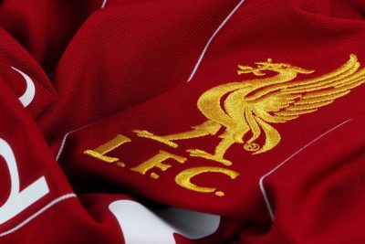 A Liverpool, l’opposition du RC Lens aux “caprices” du PSG vivement saluée