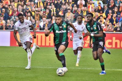 Les maillots portés par le RC Lens contre Metz aux enchères pour la bonne cause