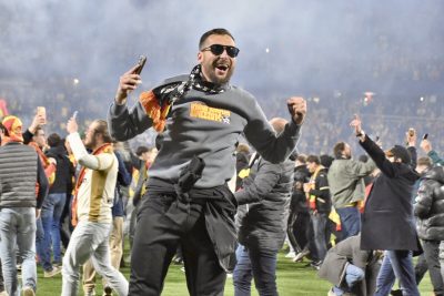 [En images] Folie à Bollaert, le Racing envoie tout un peuple au Stade de France !
