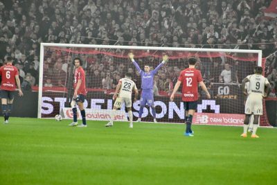 Le RC Lens toujours en tête à domicile et distancé par le PSG à l’extérieur