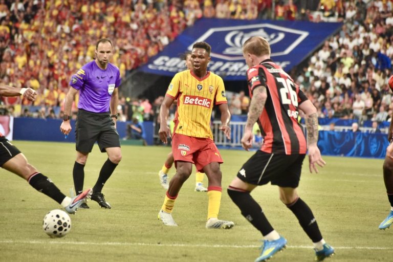 Manchester United prêt à passer à l’action pour Mamadou Sangaré ?
