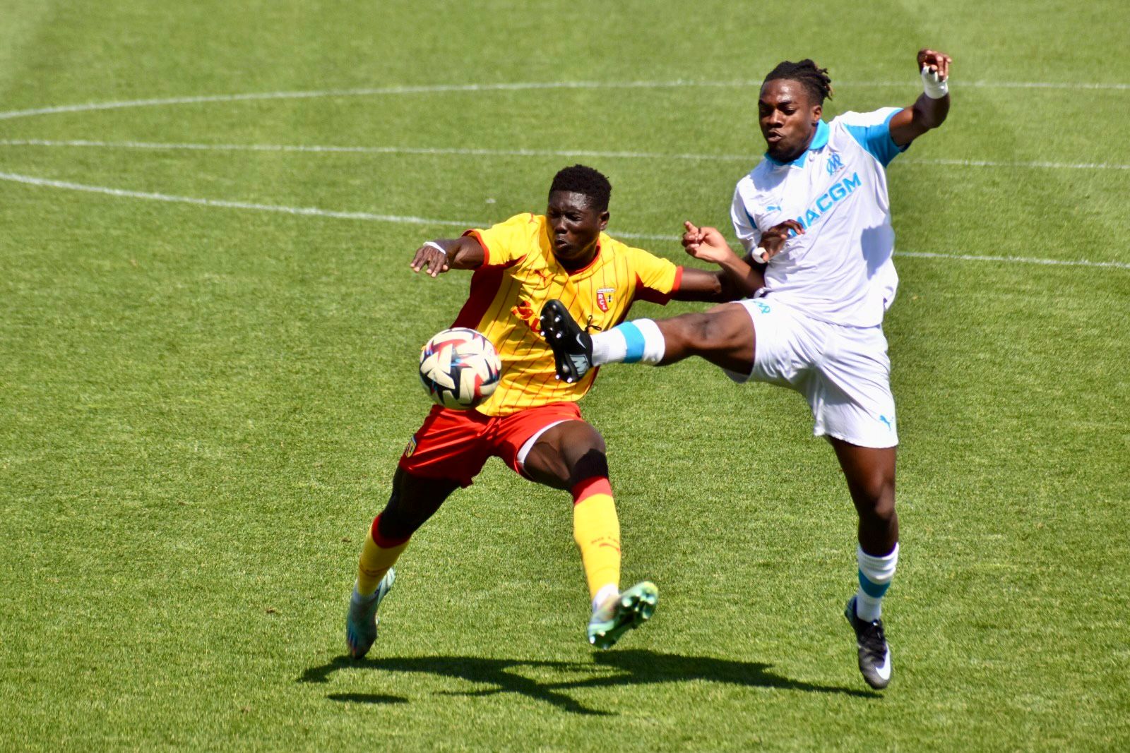 Succès de prestige pour la réserve du RC Lens contre l’OM